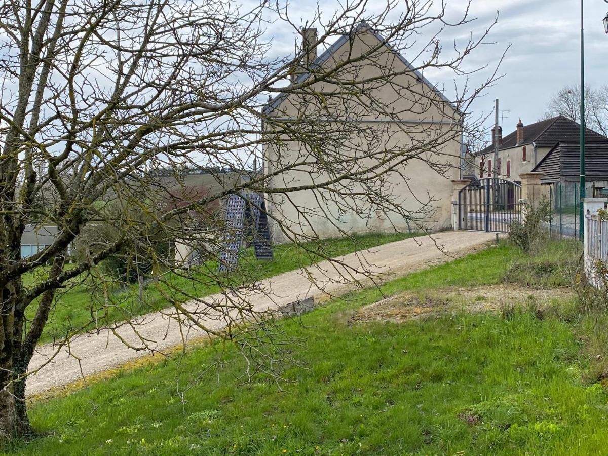 Studio Chez Mongery Landreville エクステリア 写真